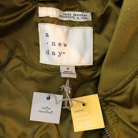 A New Day Womens Olive Green Water Resistant Bomber Jacket NWOT Size S - Picture 5 of 7